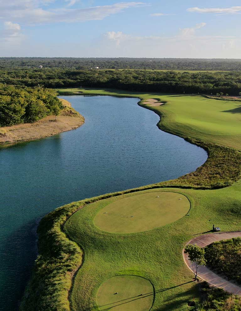 Hole 2 - 18 hole course in Riviera Maya Golf Club