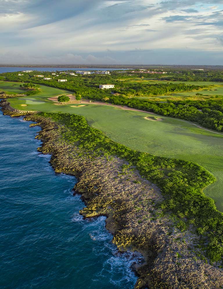 Hole 17 - 18 hole course in Riviera Maya Golf Club